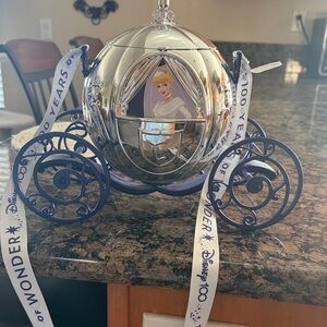 Disneyland silver Cinderella carriage popcorn bucket
